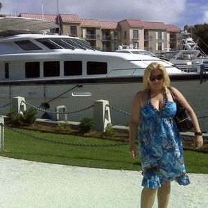 Meet your Posher, Angela